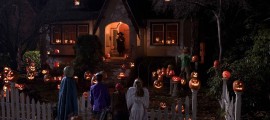 13 Safety Tips For Trick-or-Treating Trick 'r Treat