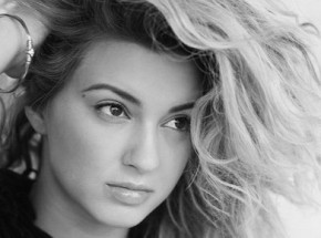 tori-kelly